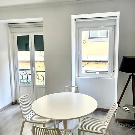 New Luxury - Center *